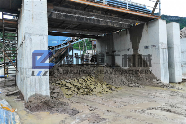 一葉落而知天下秋，隆中環(huán)保洗沙廂式壓濾機(jī)設(shè)備助您投資有道！