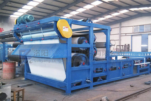 智能、綠色的全新機制砂設備 帶式污泥壓濾機