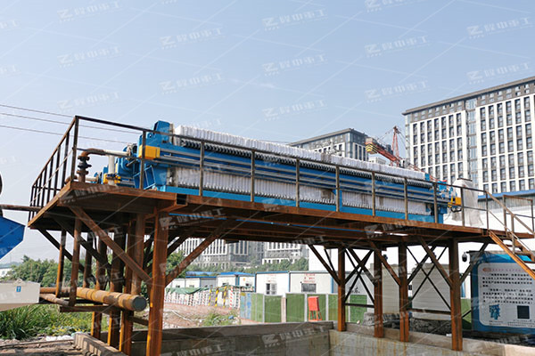 壓濾機濾板如何幫助壓濾機實現固液分離？